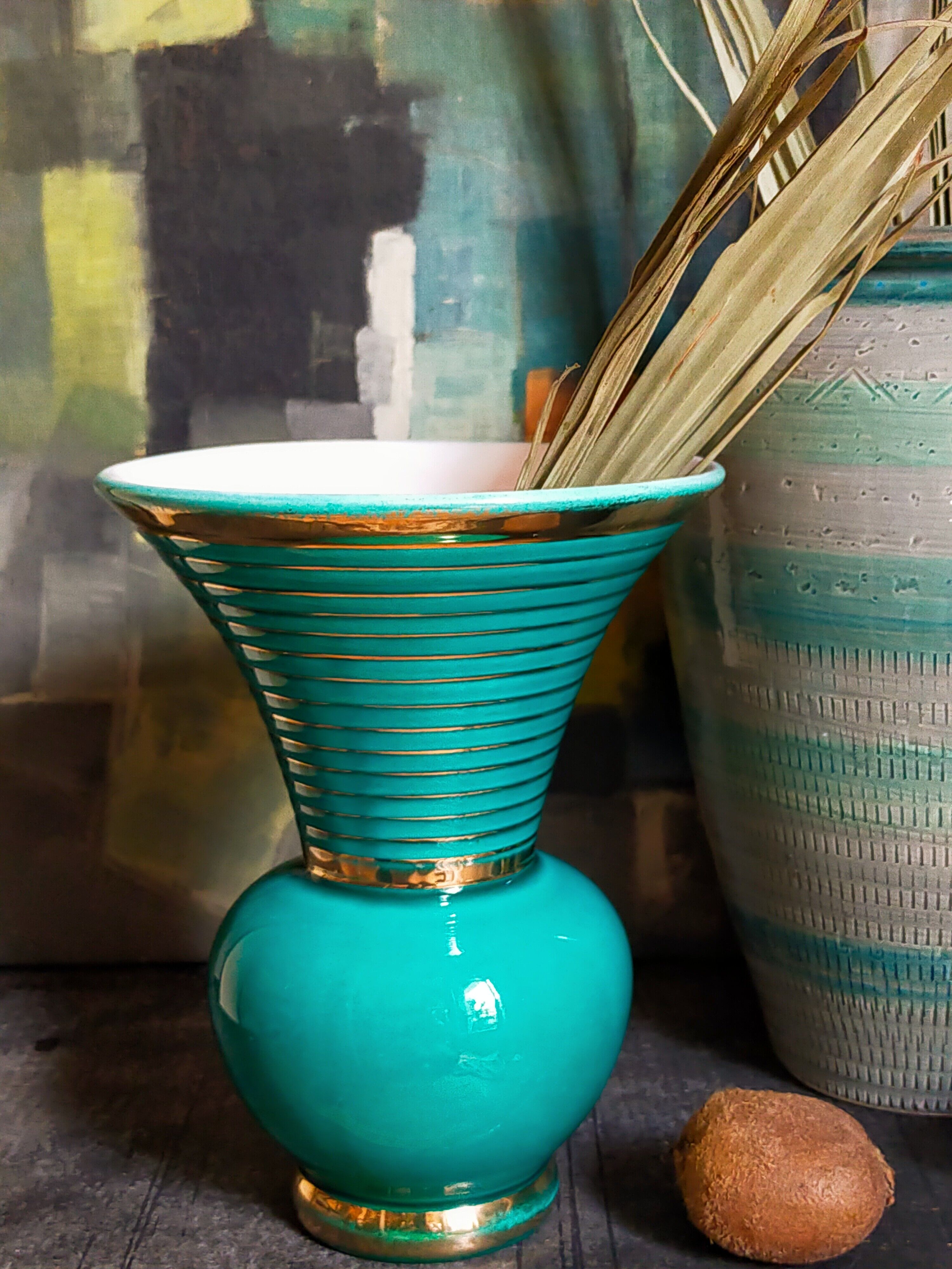 Art-deco vase in green and gold slip
