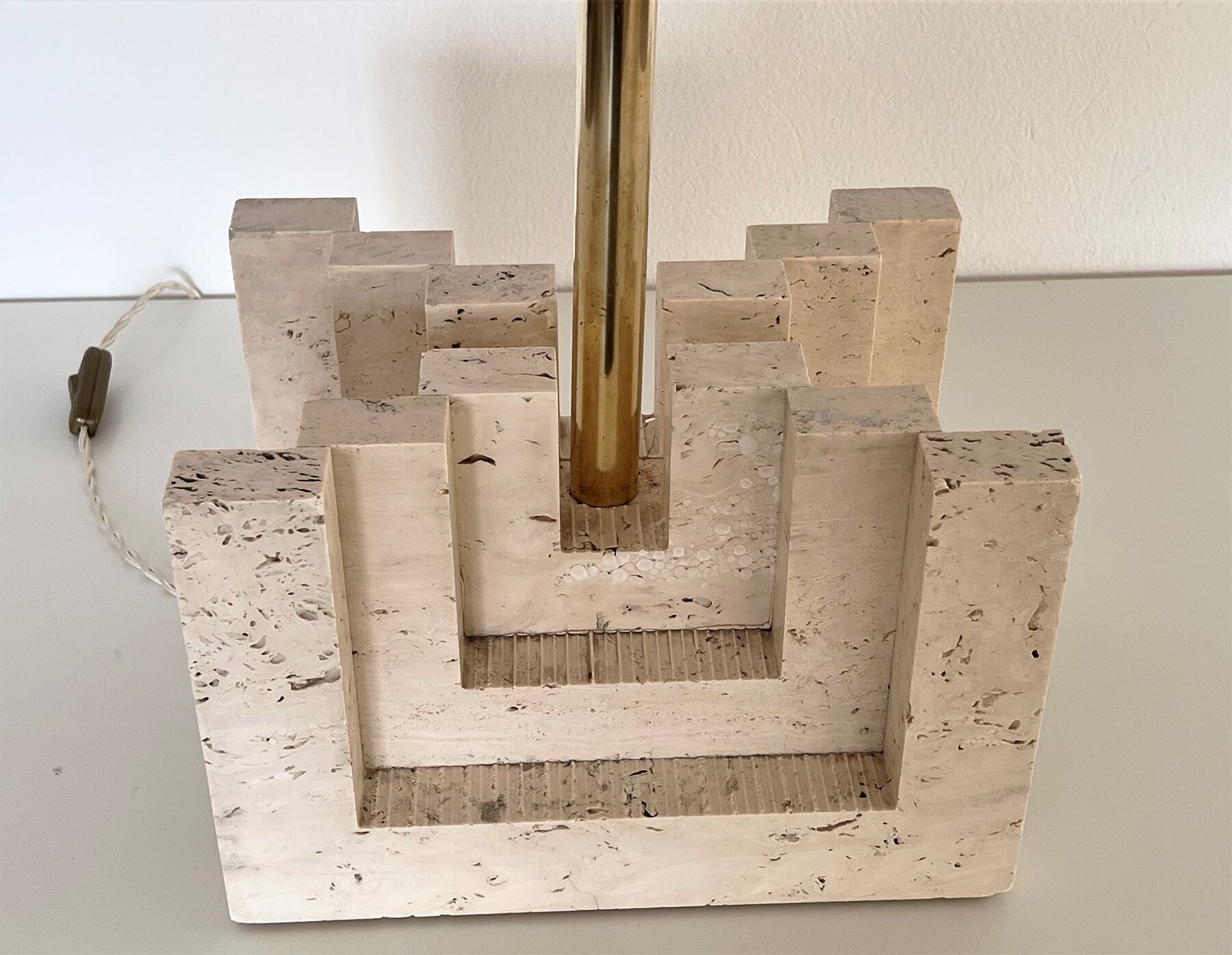 Italian mid-century travertine marble table lamp, 1970s