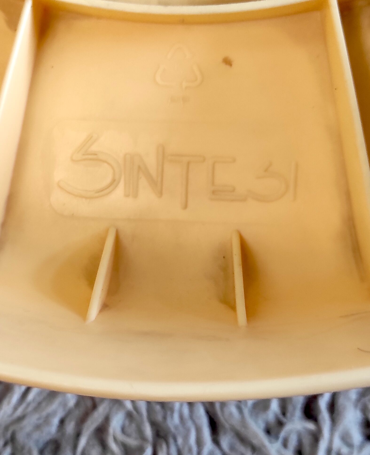 Chaise beige « GoGo Basic » par Marcello Ziliani pour Sintesi - fin XXème