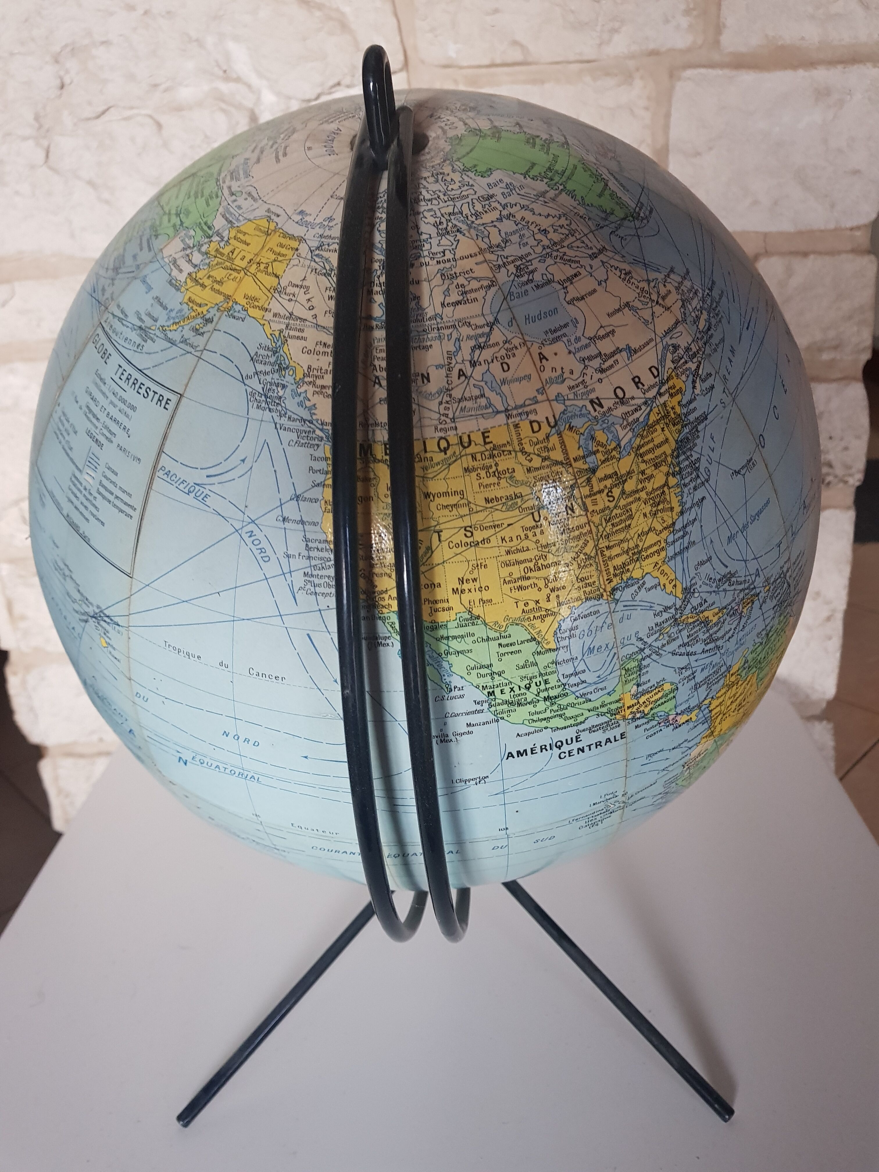 Globe Terrestre "Girard et Barrere" Paris