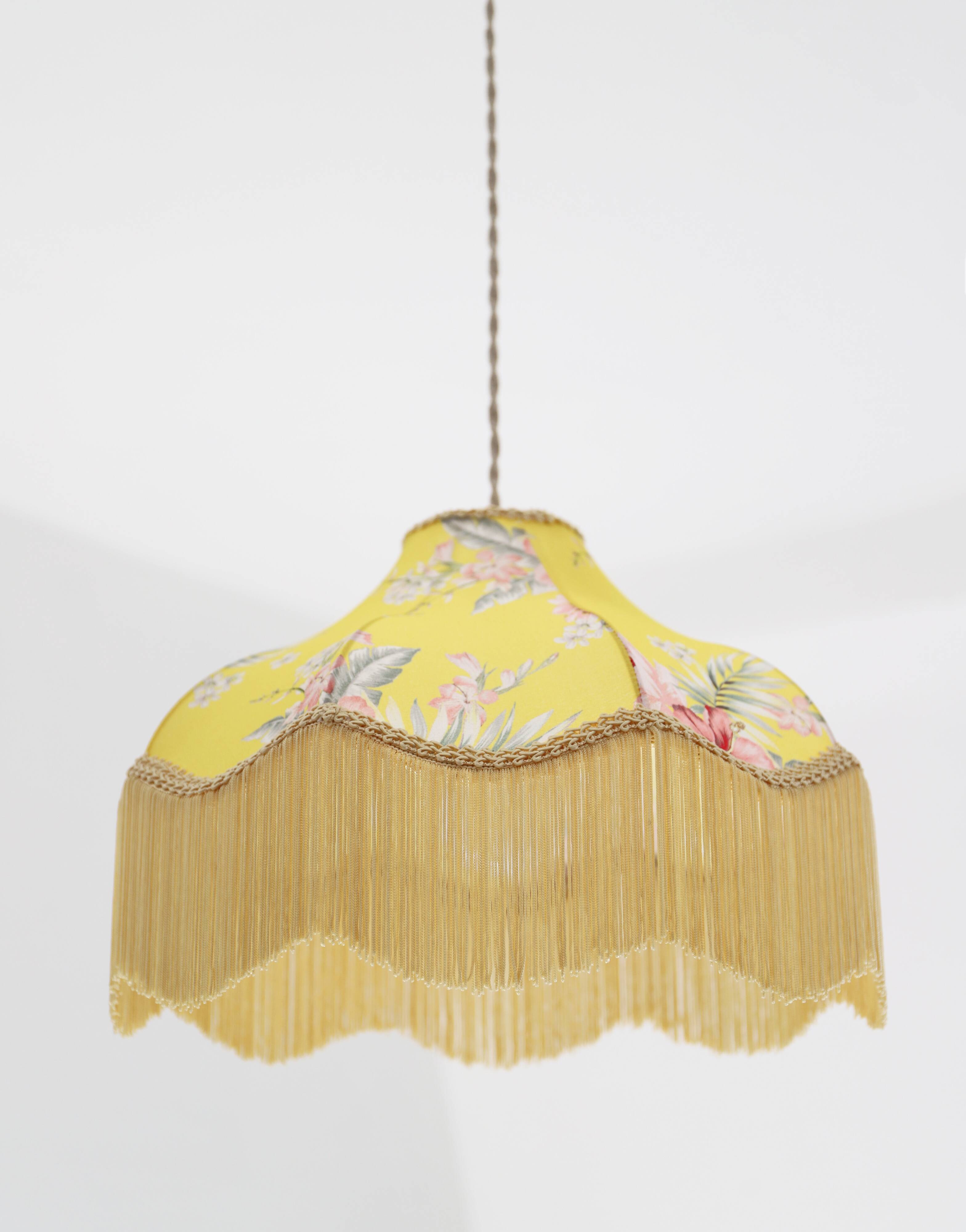 Suspension vintage florale imprimée avec franges