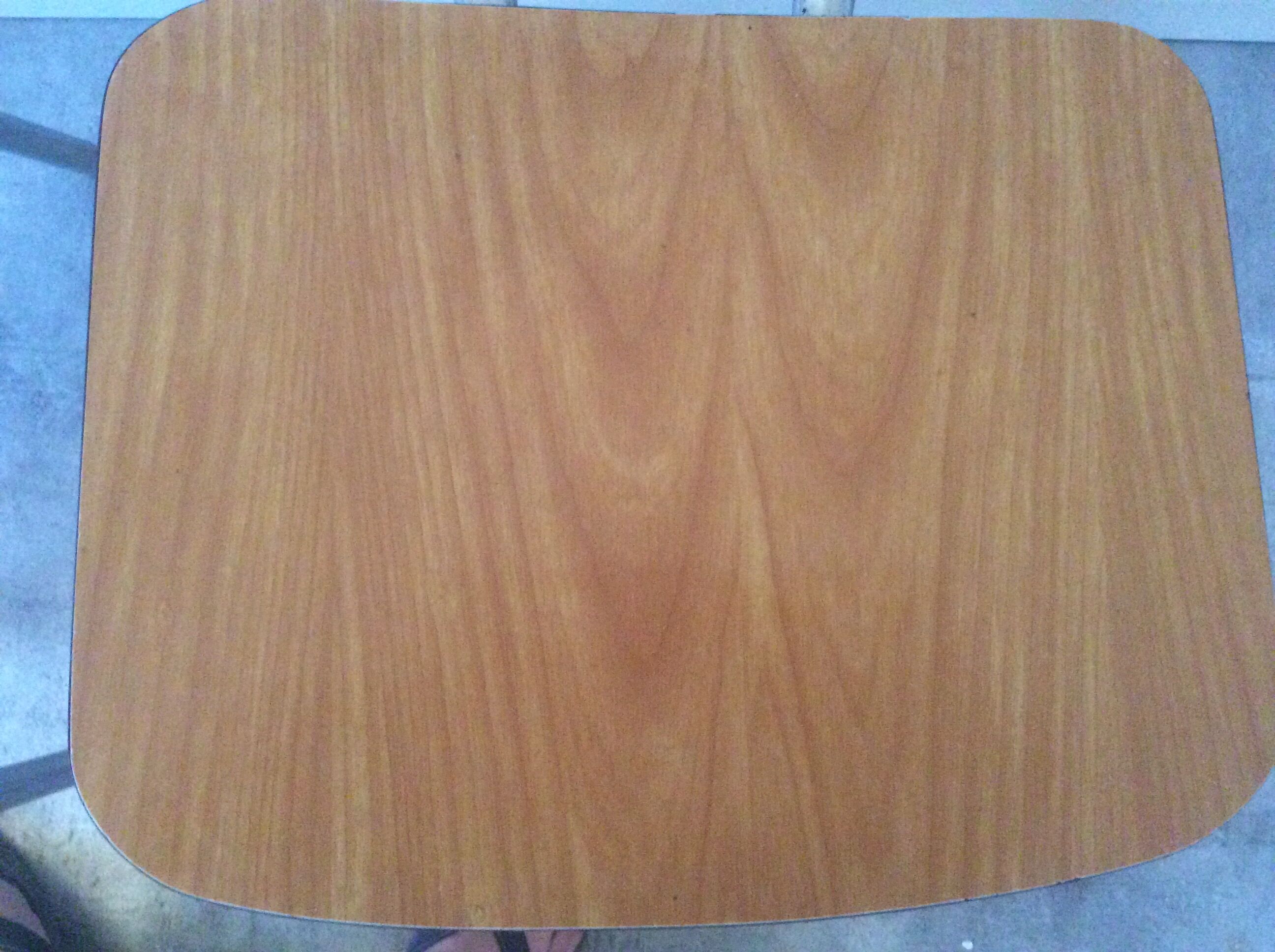 Lot of 2 formica chairs