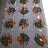 Floral tablecloth and its 8 vintage towels
