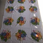 Nappe fleurie et ses 8 serviettes vintage
