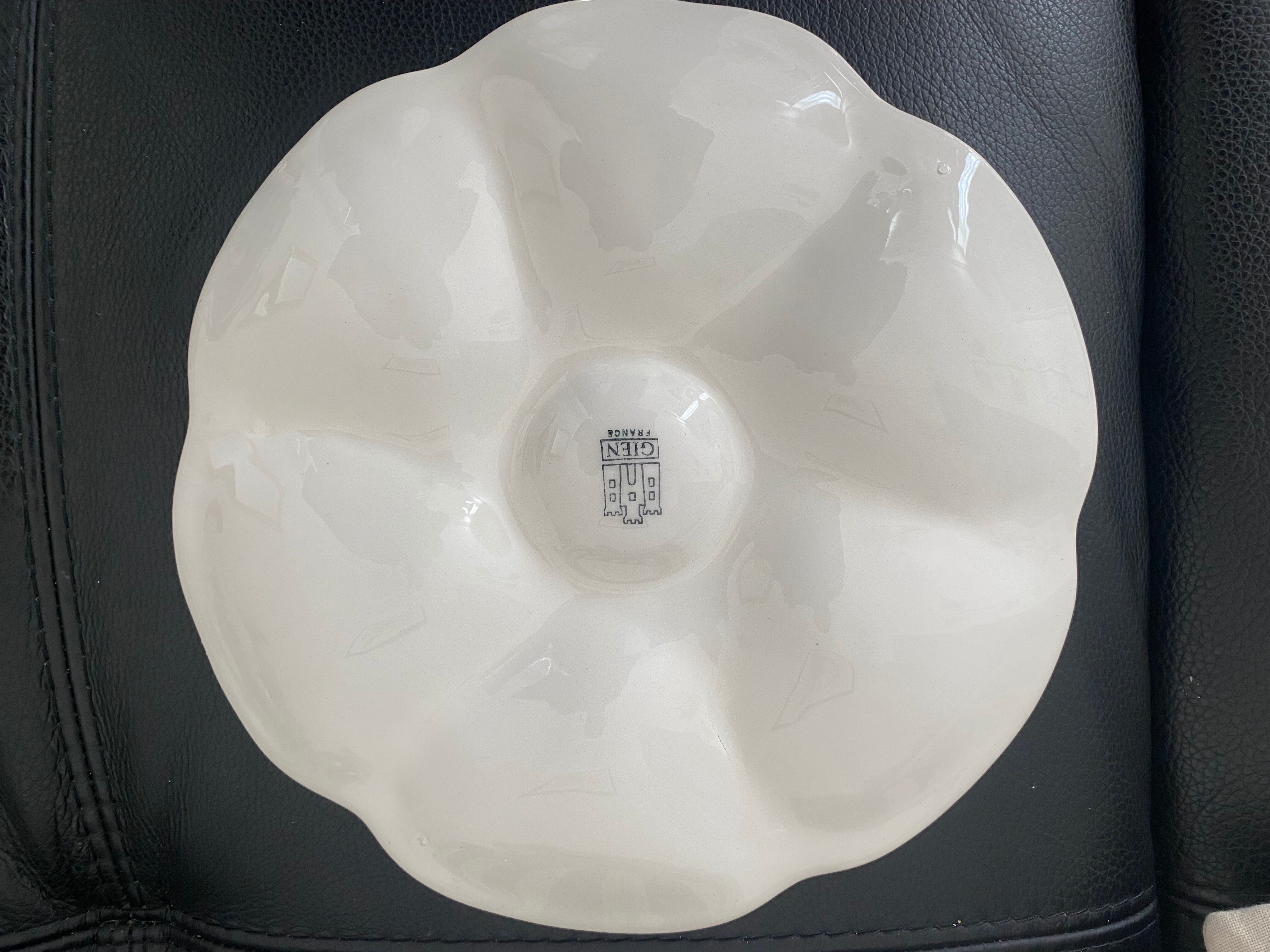 Old oyster plates from Gien