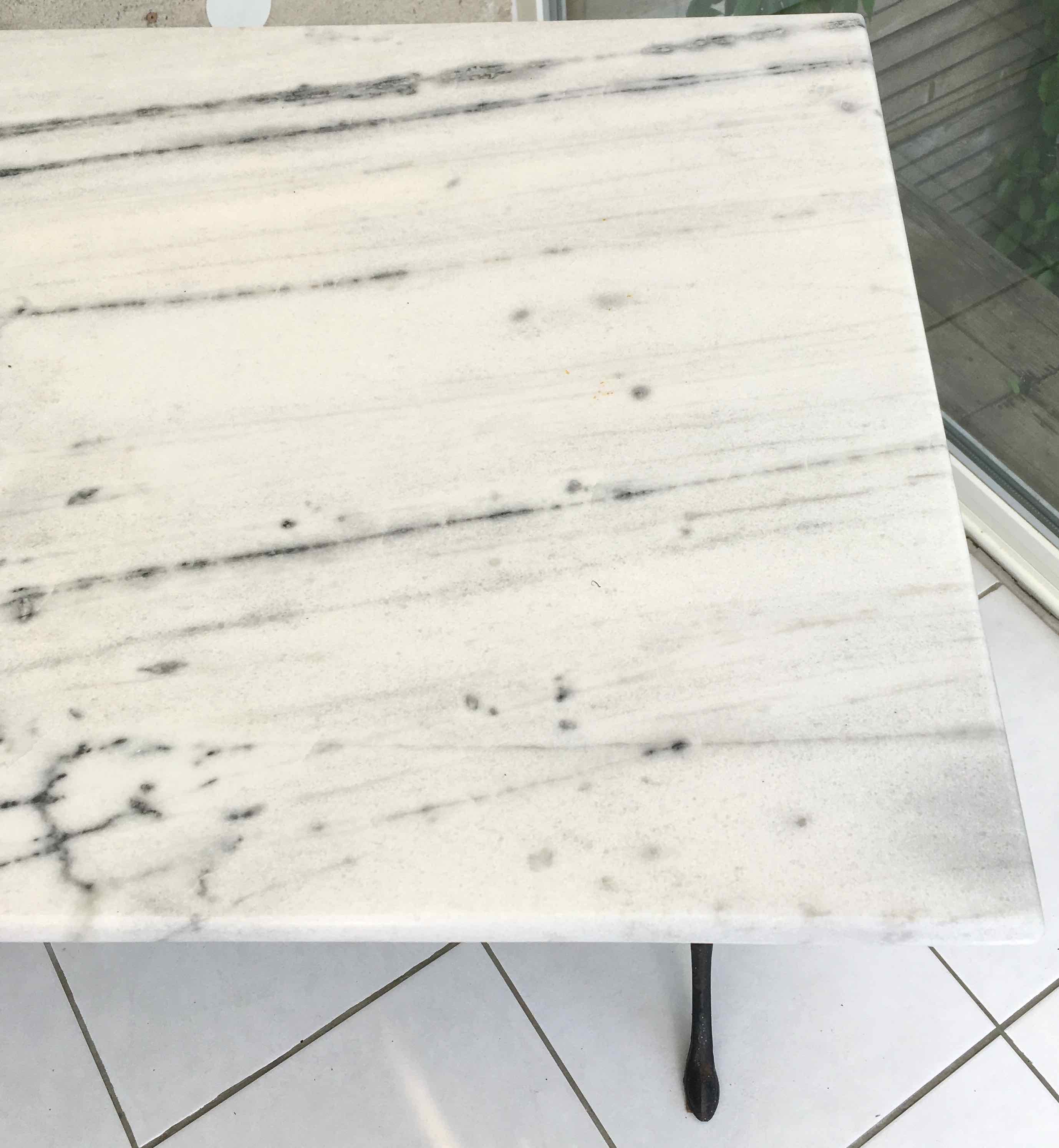 Table bistrot marbre et fonte