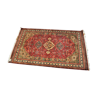 Ancient Persian carpet of the years 70. 195 x 115 cm.