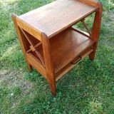 Bedside table with braces