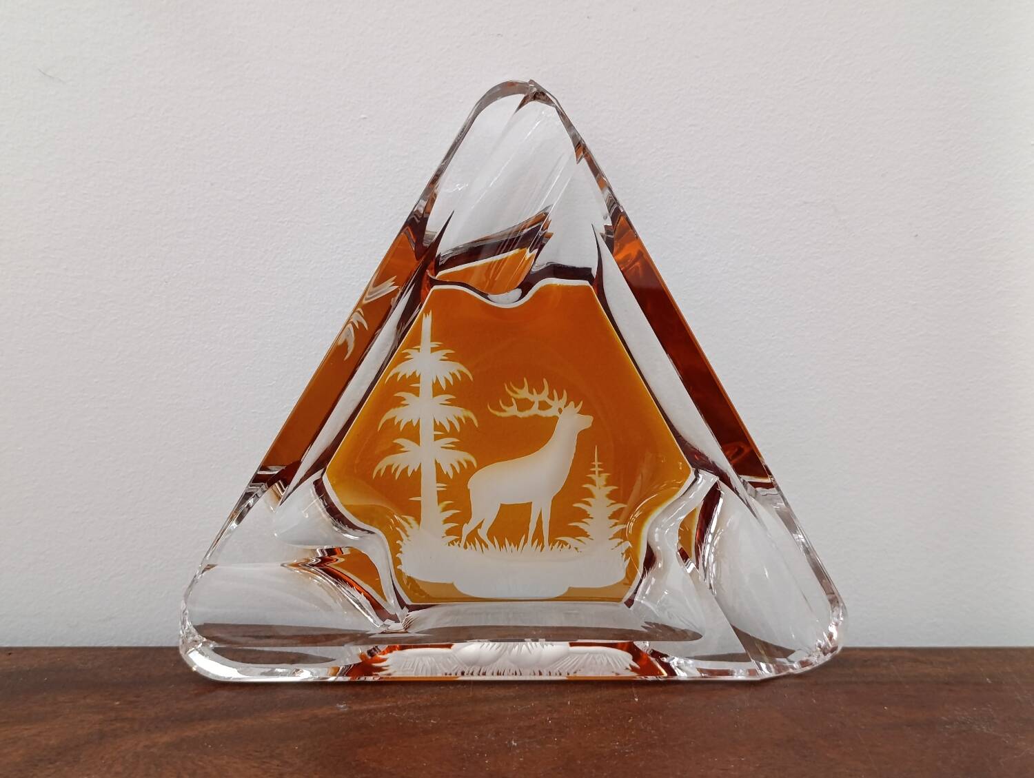 Amber Bohemian Crystal (Overlay) – Deer Ashtray/Pouch