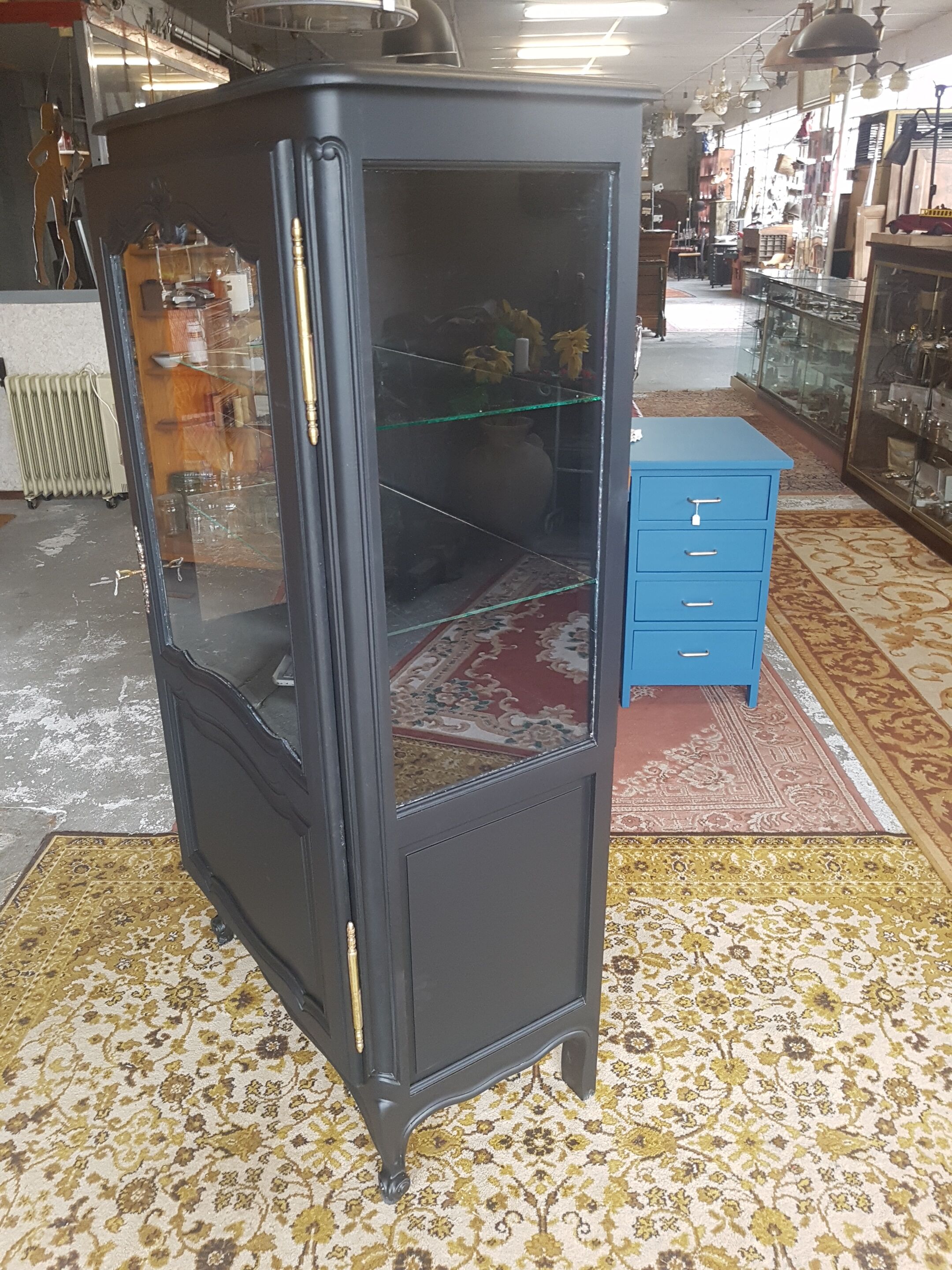 3-sided window wood cabinet