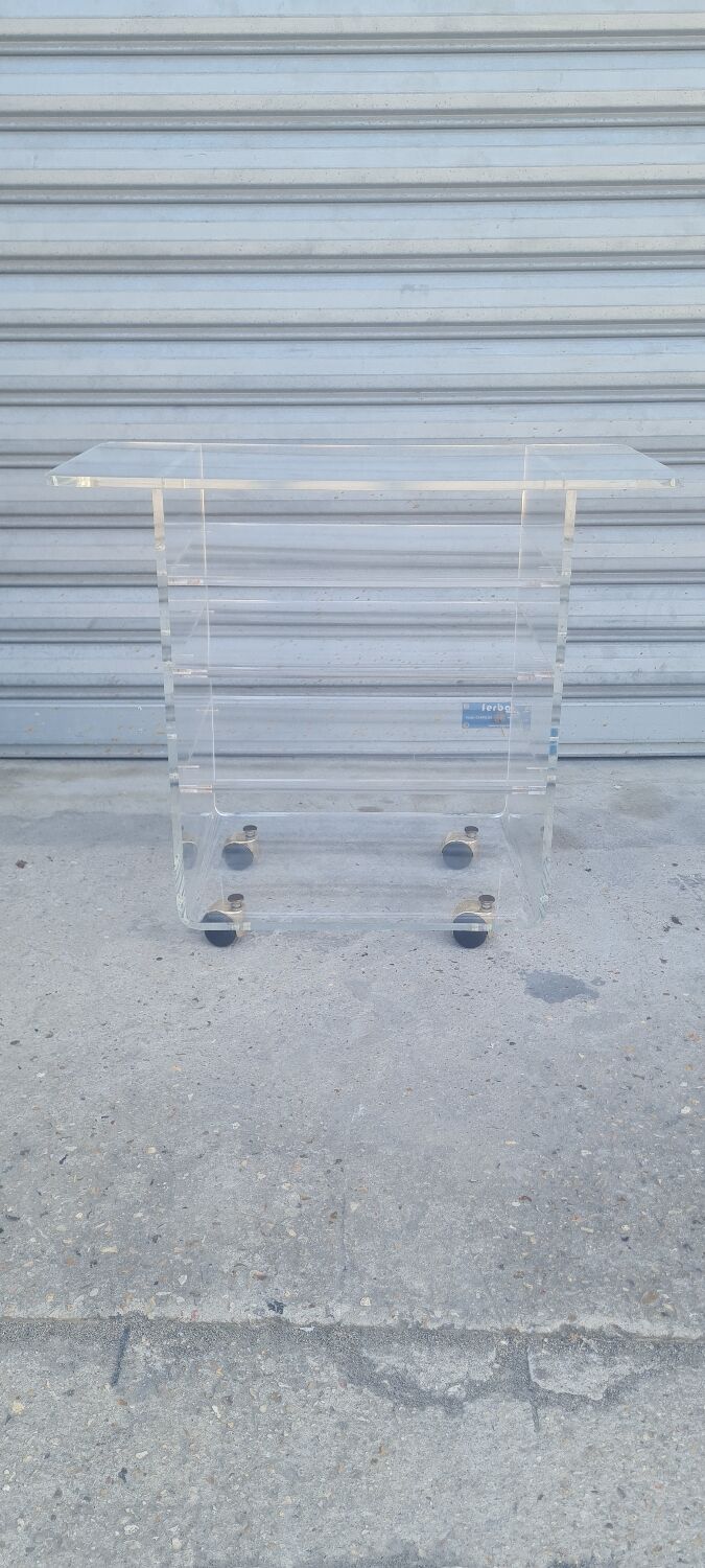 Les Invisibles du Marais: Desserte hifi plexiglas