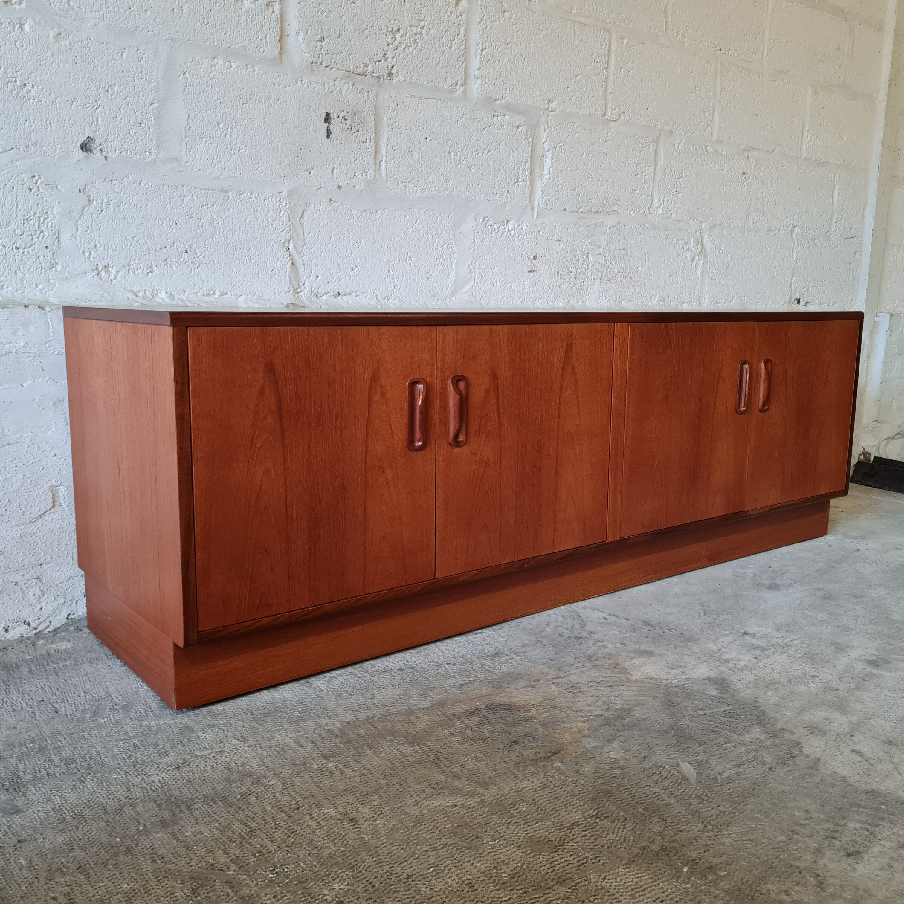 Teak sideboard G-Plan from the 70s