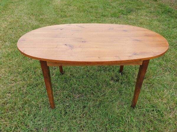 Table de ferme ovale en merisier