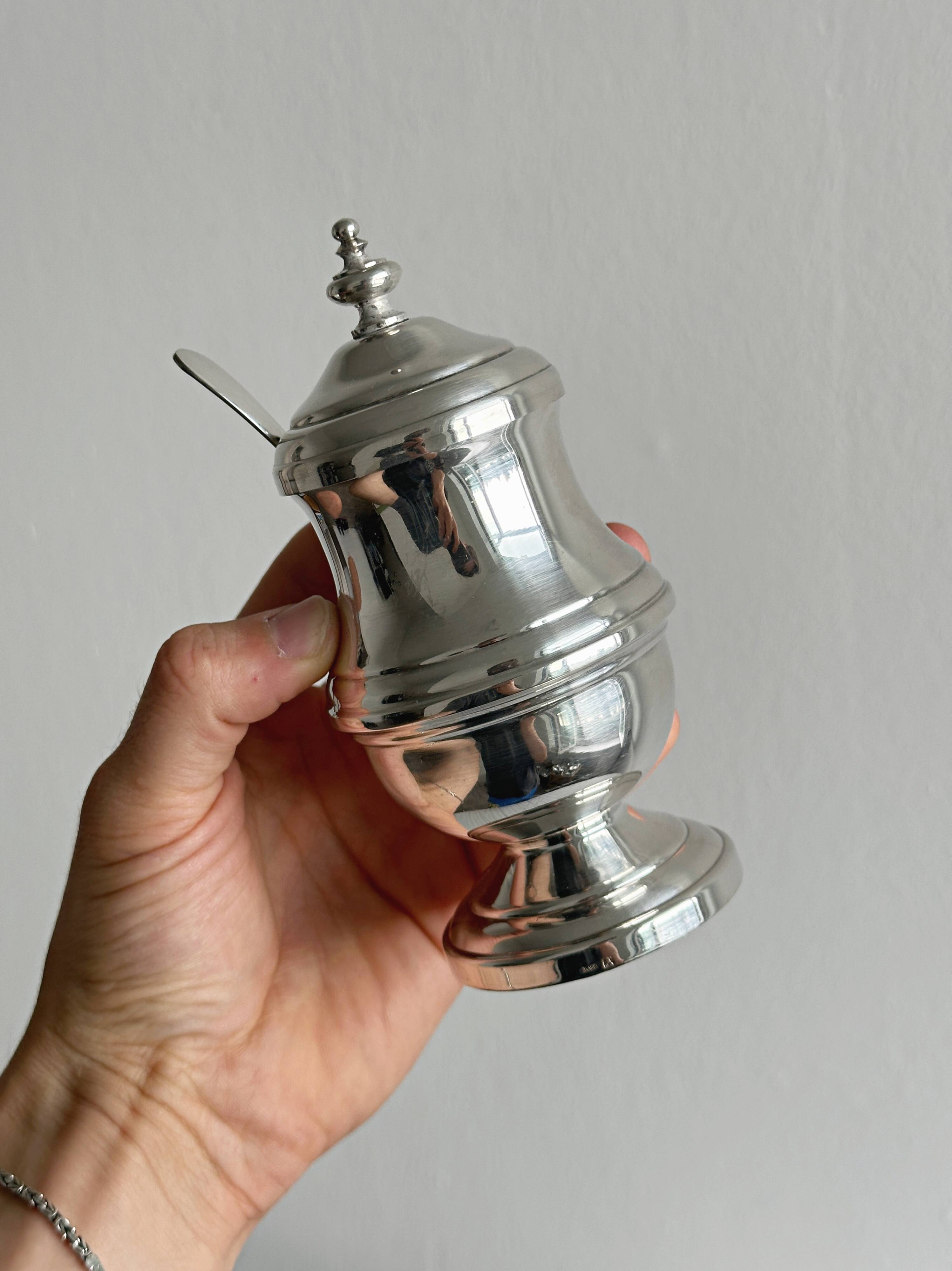 Mustard pot, sugar bowl in silver-plated metal