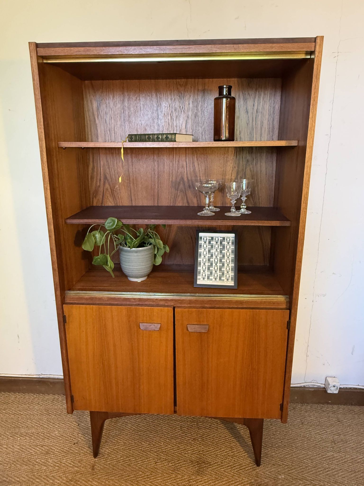 Vintage Scandinavian style sideboard in teak veneer and teak.