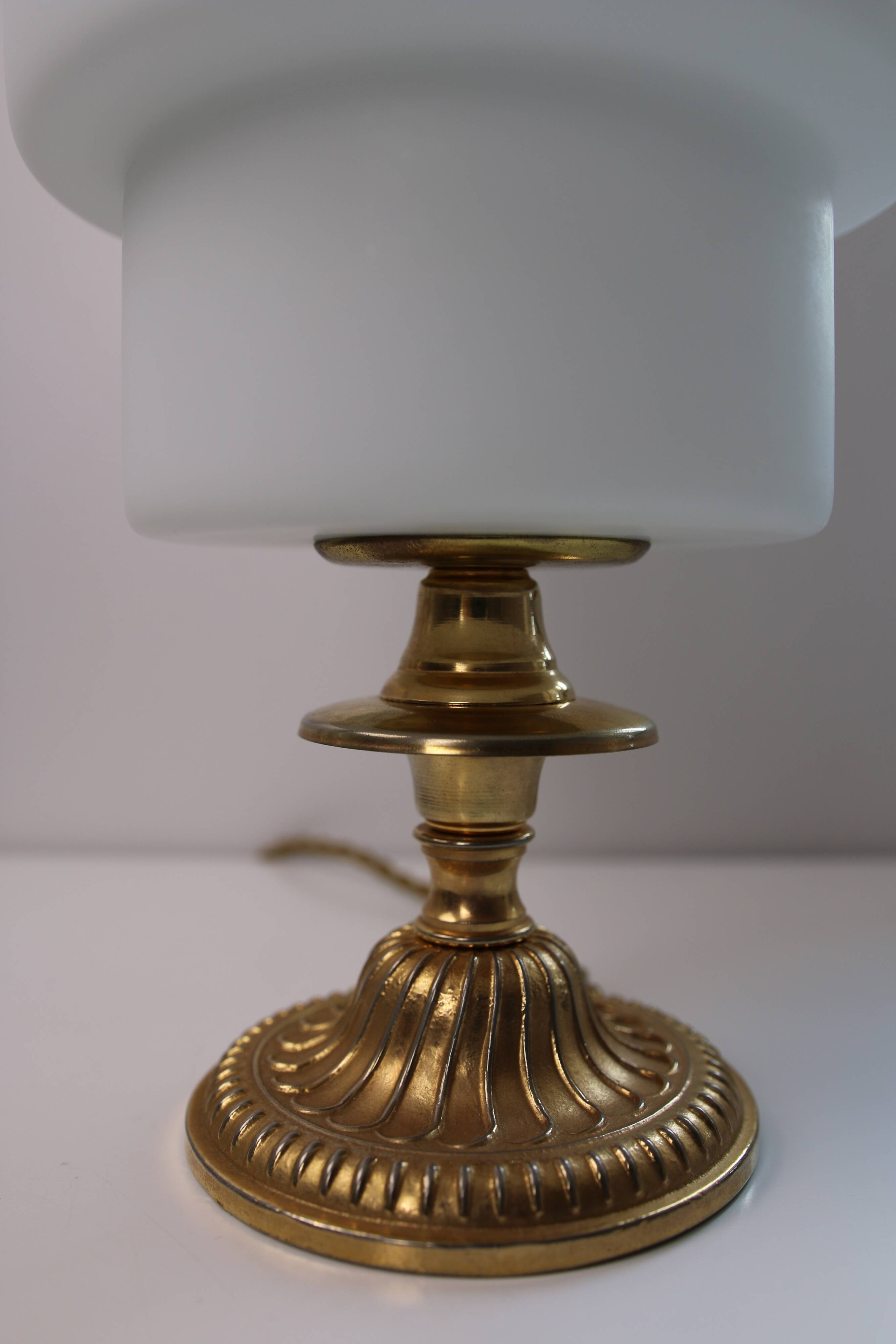 Vintage gold metal opaline lamp