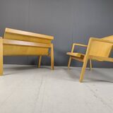 Bancs en contreplaqué du milieu du siècle