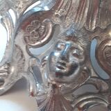 Kerosene lamp. Rerre, marble and silver regulates with face patterns.