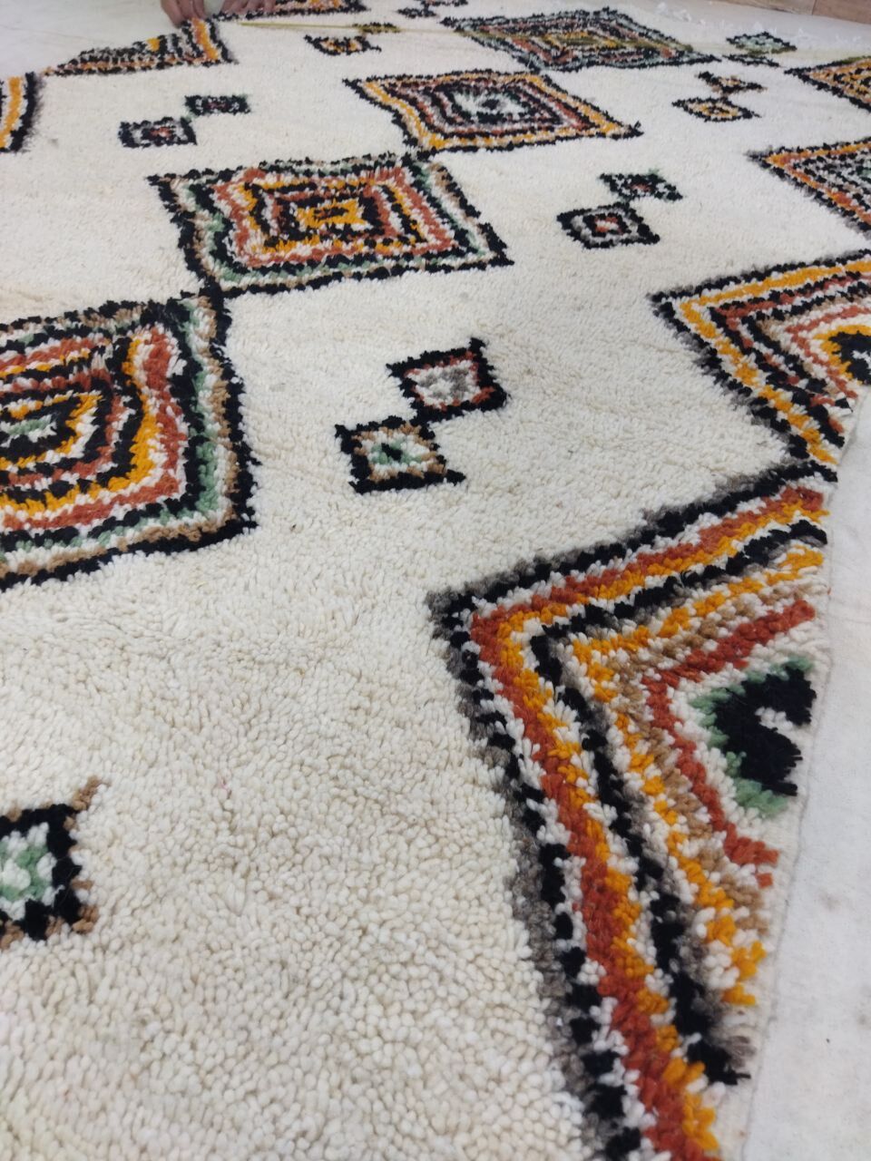 247x146cm moroccan berbere carpet