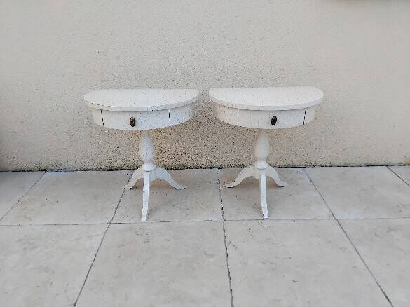Pair of vintage cracked wood bedside tables from the 70s