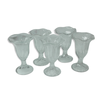 5 Glass dessert bowls 1980