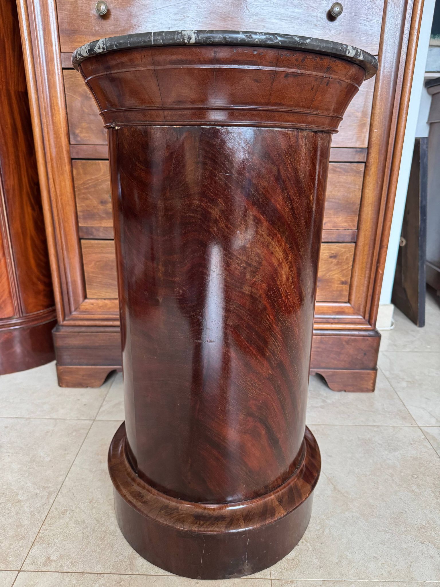 Rare Somno with drawer, Empire period Cuban mahogany and superb grooved marble.