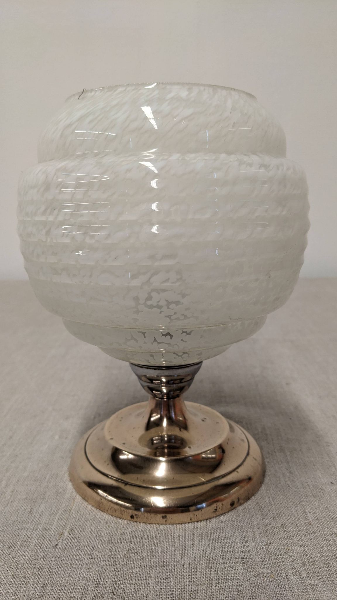 Art Deco bedside or ambient lamp in glass from Clichy, France, circa 1920.