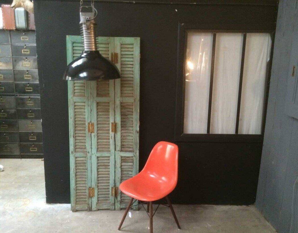 Philips industrial enameled pendant light