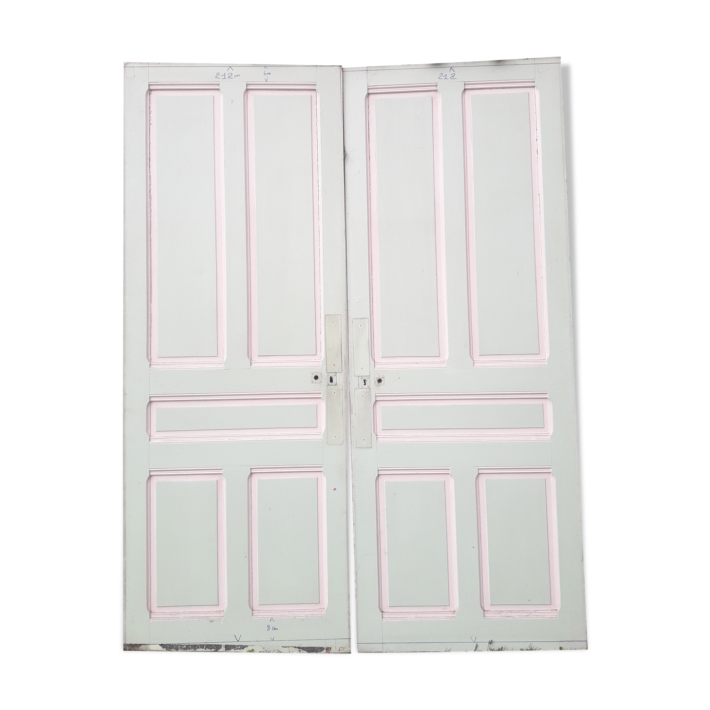 Pair of communication doors