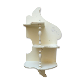 Painted wooden shelf to hang