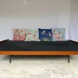 Daybed A.R.P. Pierre Guariche 1955