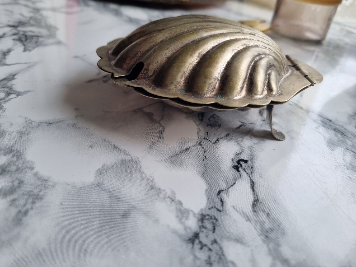 Shell butter dish
