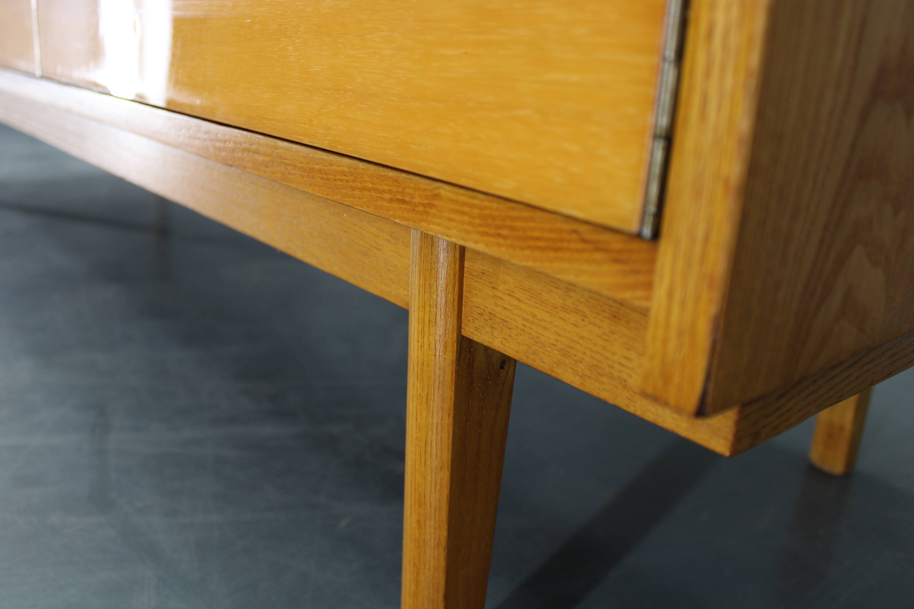 1960s Czechoslovakian maple veneer sideboard, high gloss finish