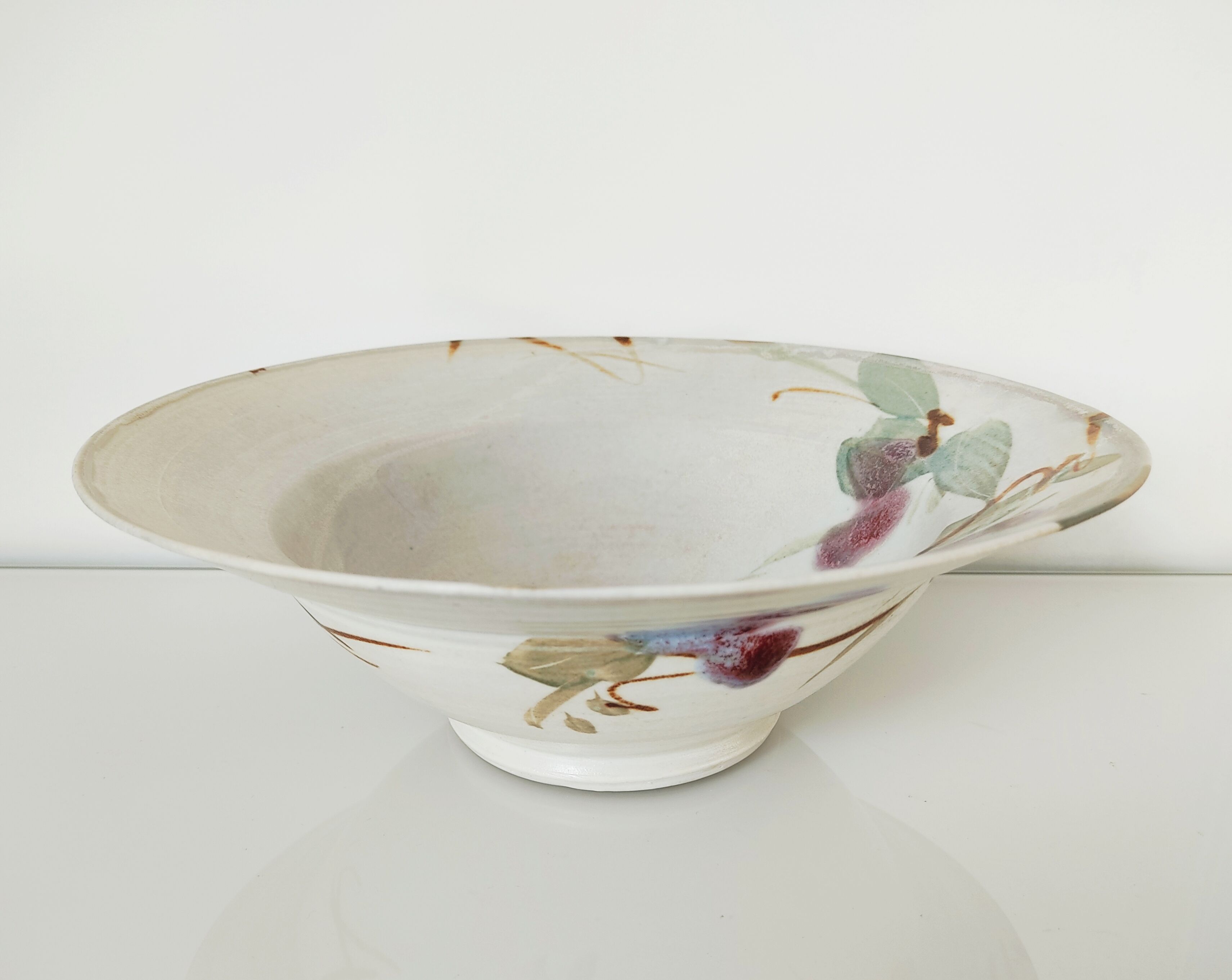 G.Goddard cuts to the decoration of fruits