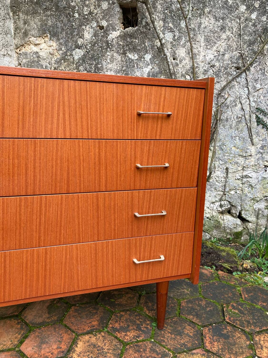 Vintage 1960s chest of drawers