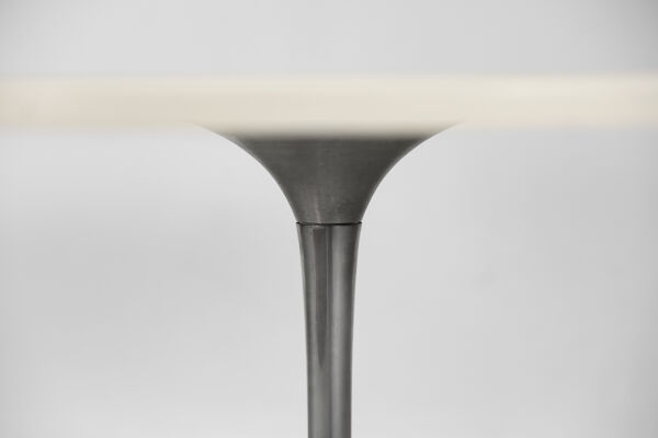 Table à manger avec pied de tulipe en métal, années 1970