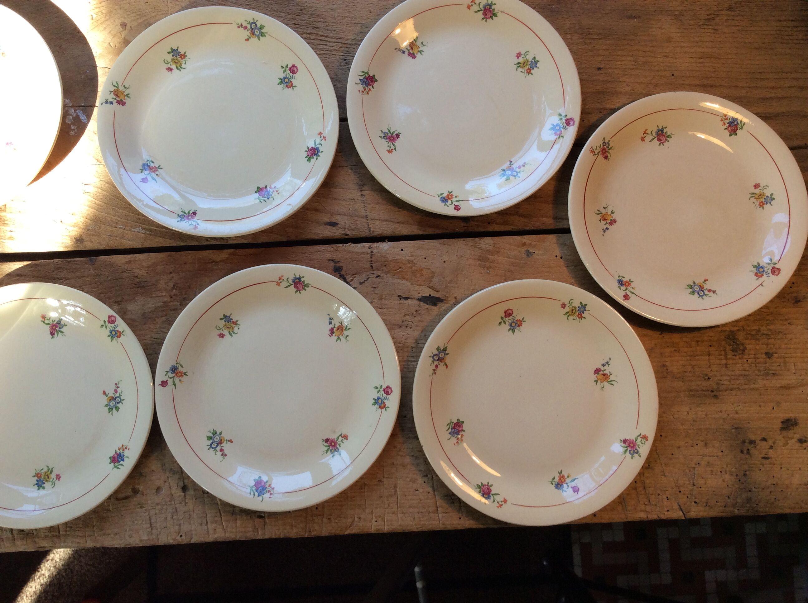Set of 11 vintage dessert plates
