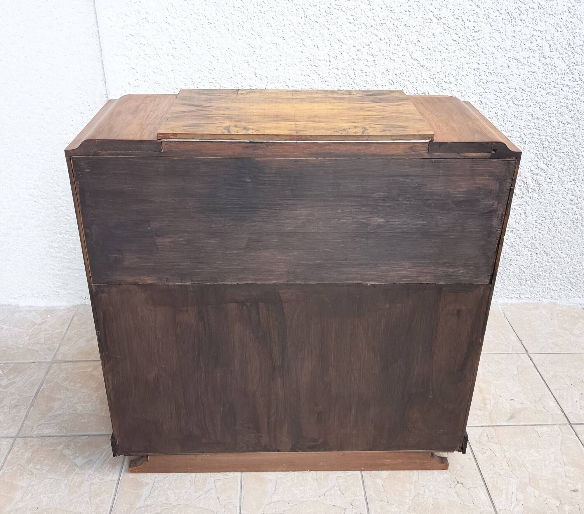Art Deco walnut burl bar