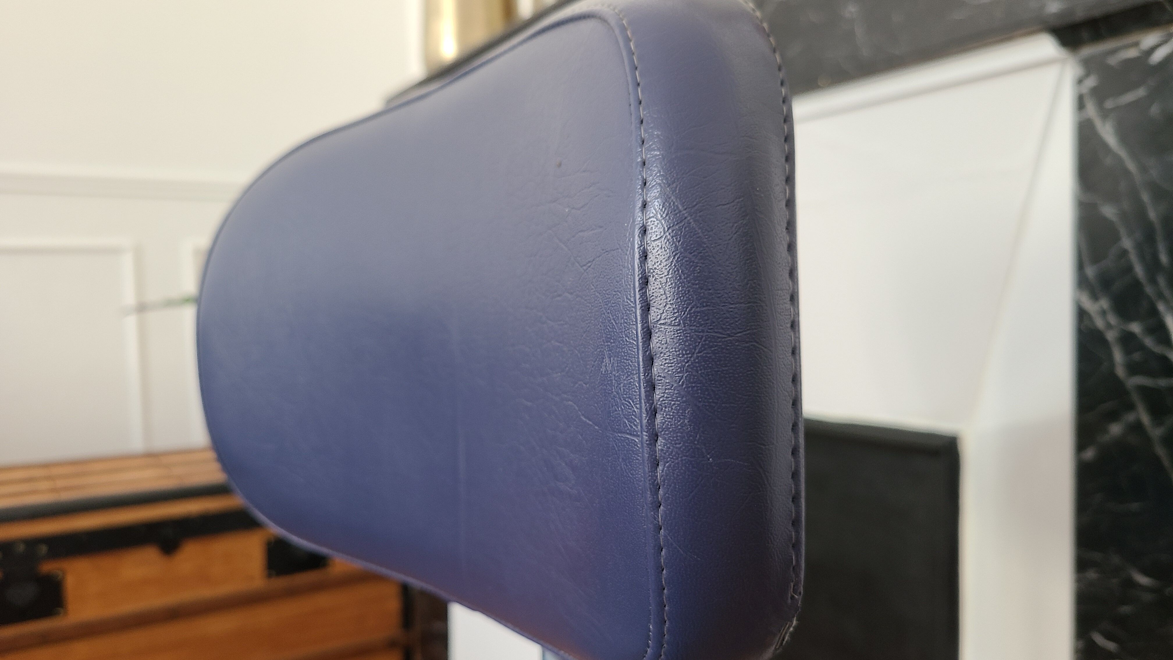 Fauteuil de dentiste en cuir vintage