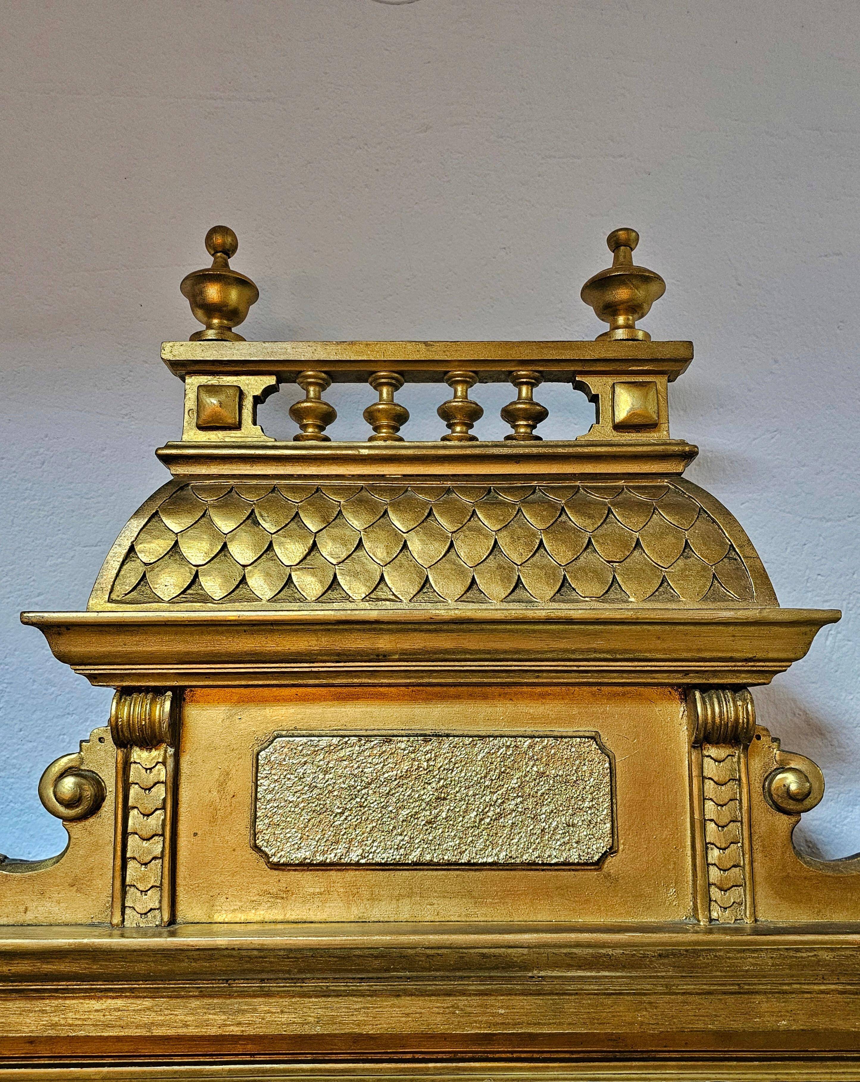 Table console victorienne en bois doré avec miroir et plateau en marbre, Autriche 1880s
