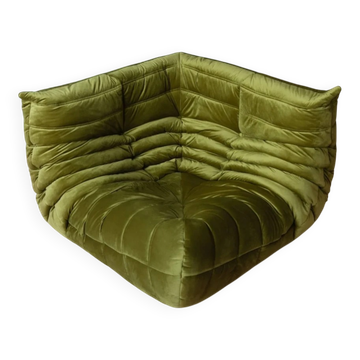 Canapé d'angle Togo personnalisé en velours vert