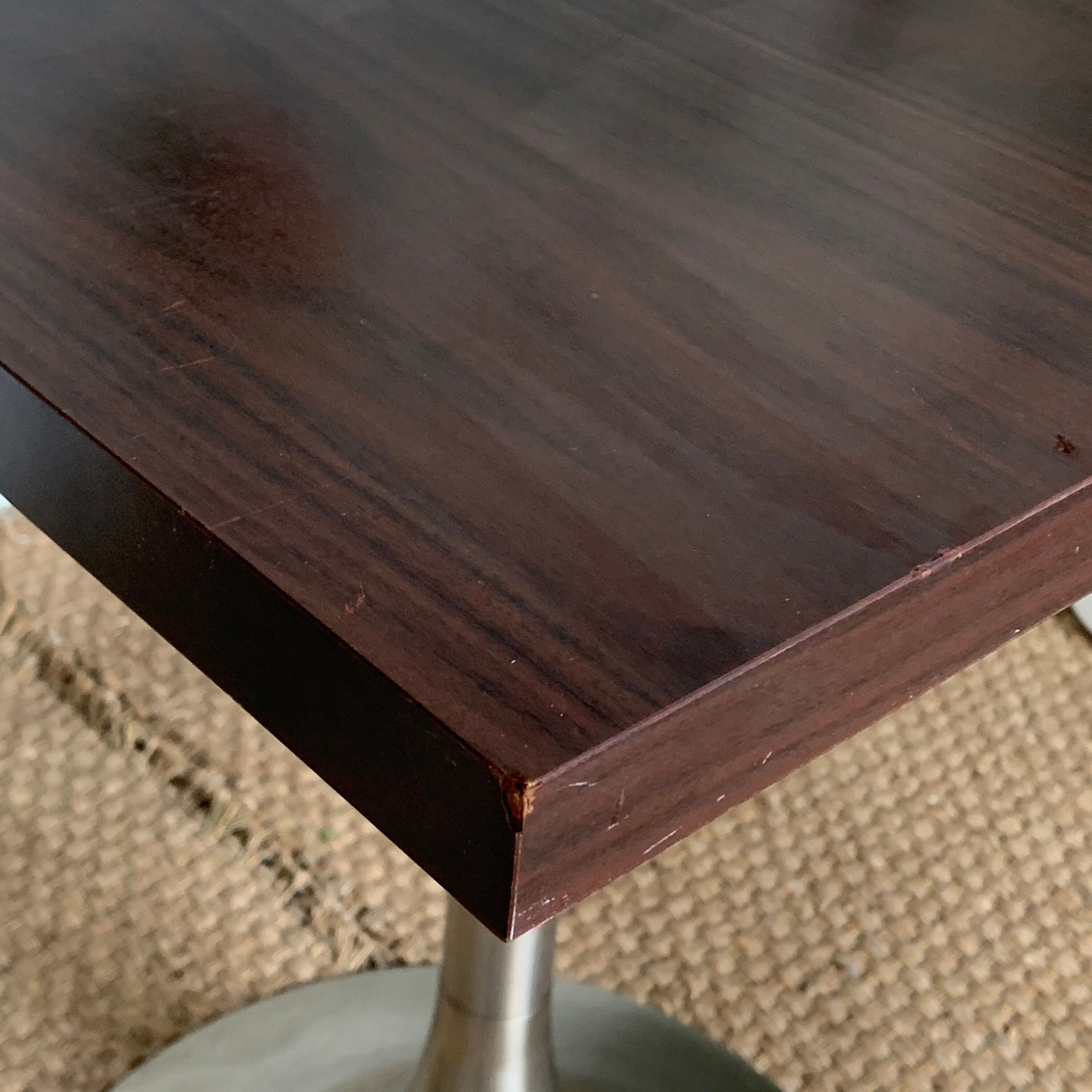 Lot of 6 tables bistros foot tulips