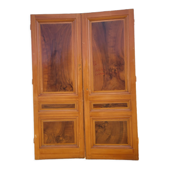 Double communication doors