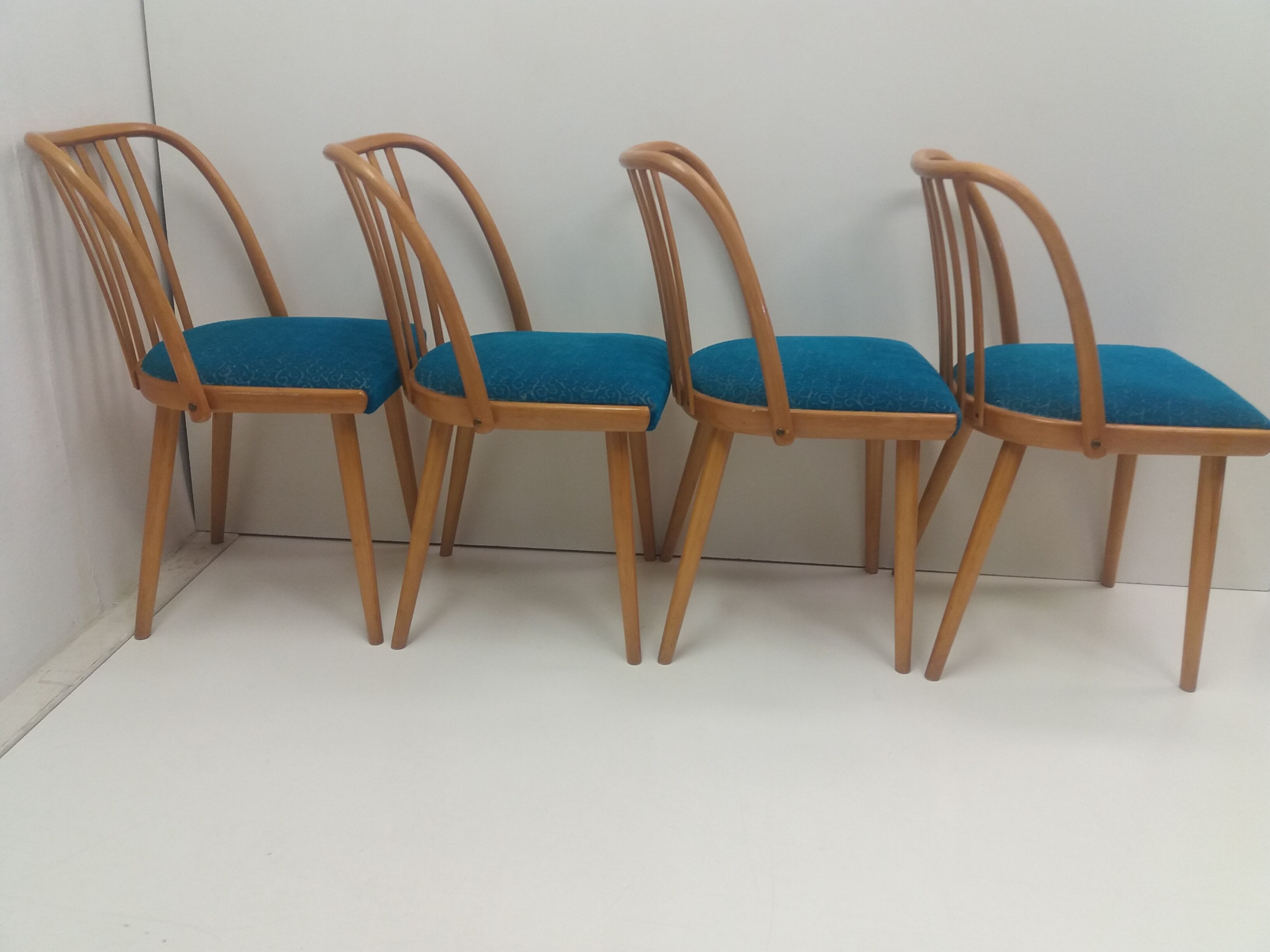 Set of 4 Design retro chair, Antonín Šuman for Ton, Czechoslovakia 1960