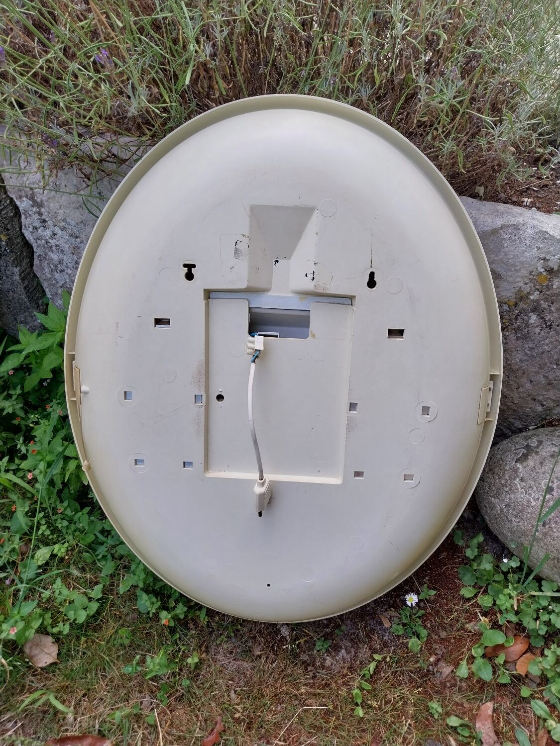 Illuminating oval mirror by Allibert