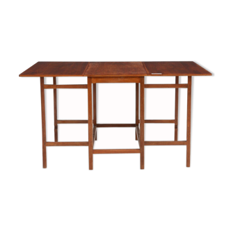 Table pliante en noyer laqué Christensen et Larsen