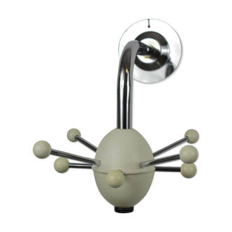 Sputnik white coats singikd n1