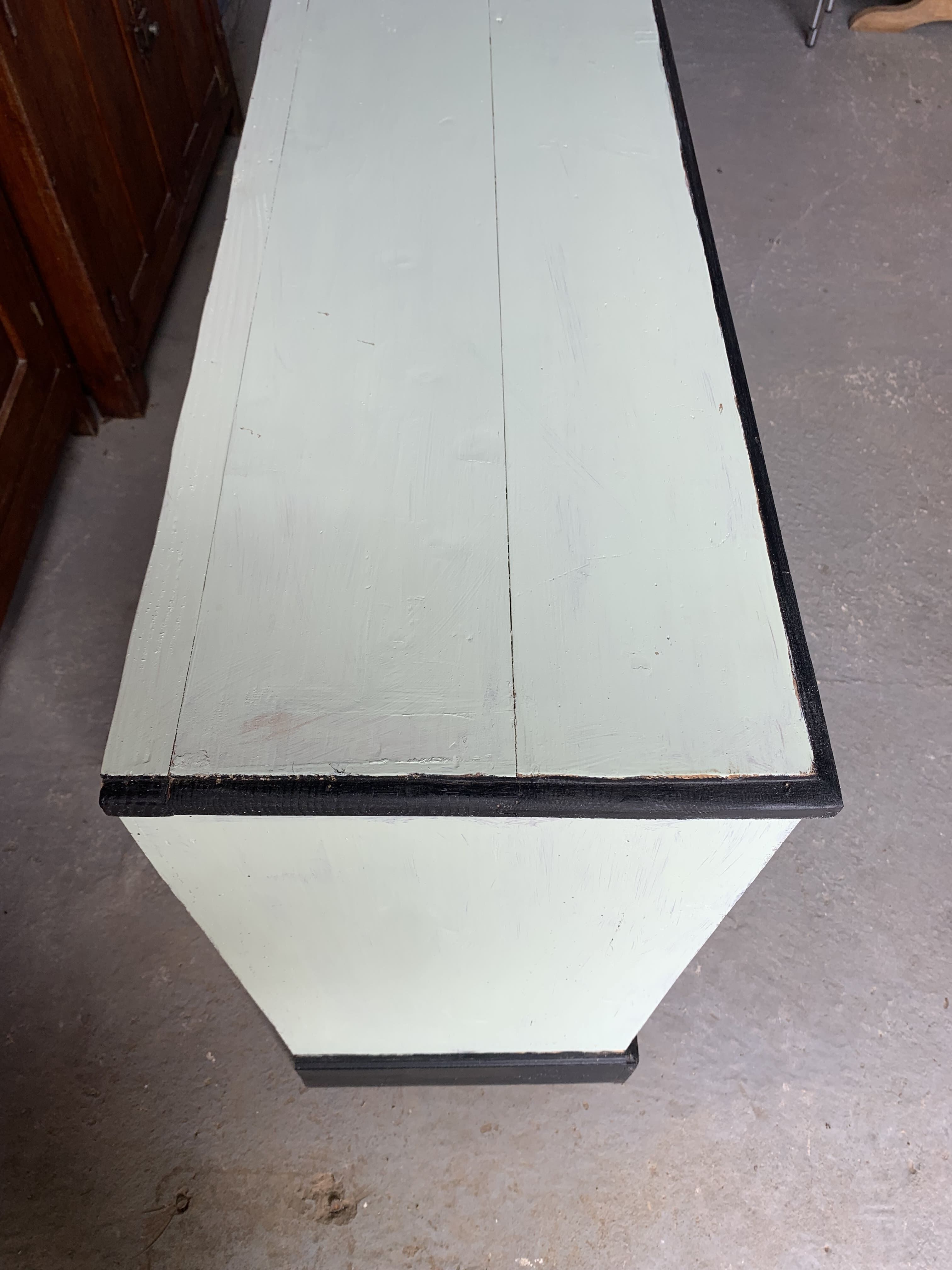 Green chest of drawers 3 drawers