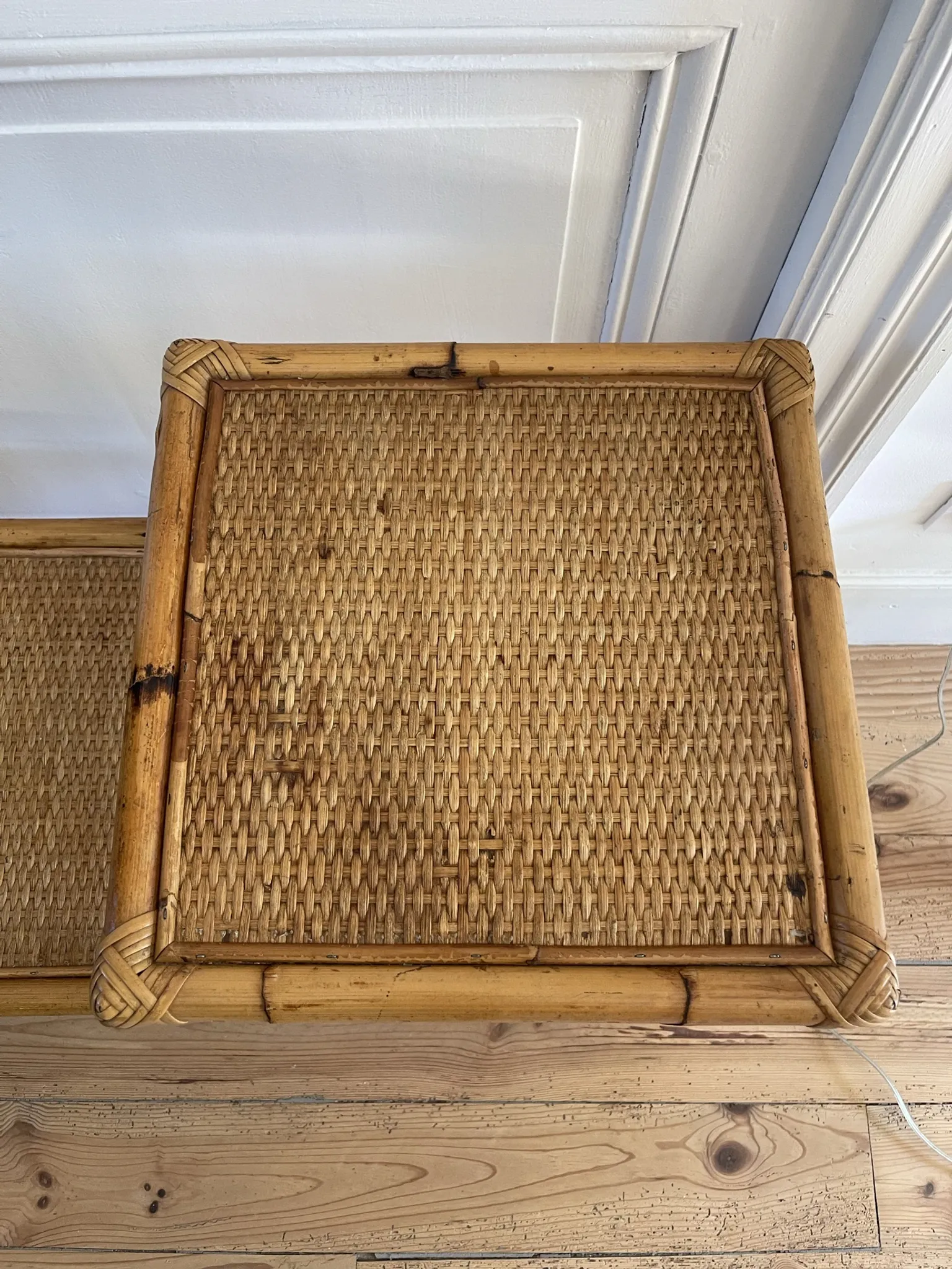 Étagère bambou et rotin vintage
