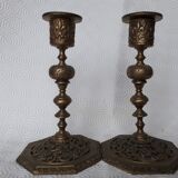 Paire de bougeoirs en bronze